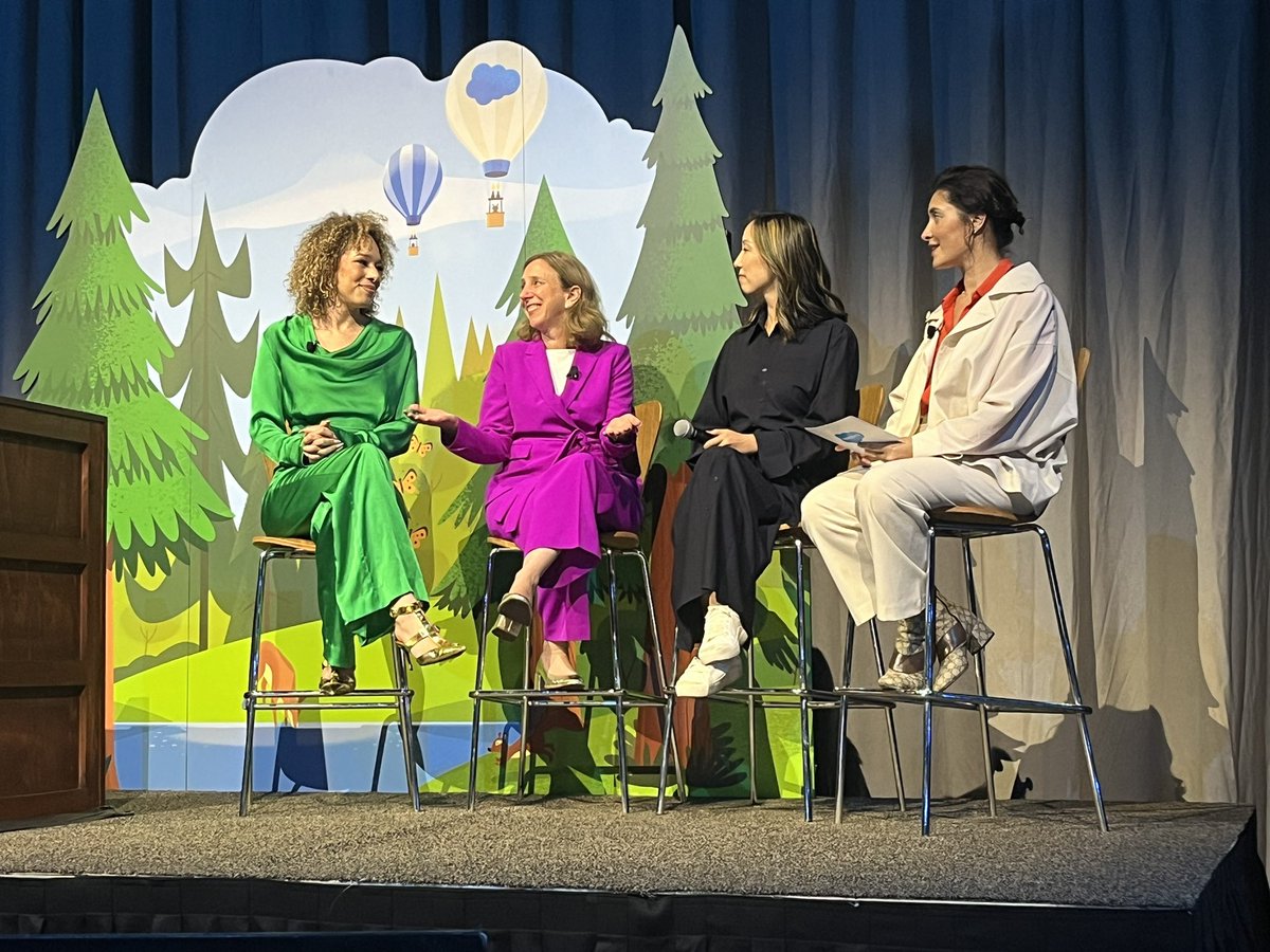 We’re talking AI here at #DF24. 

“The role of technology is to unlock human potential - if we get this right it will allow us to improve humanity.” - <a href="/pdgoldman/">Paula Goldman</a>