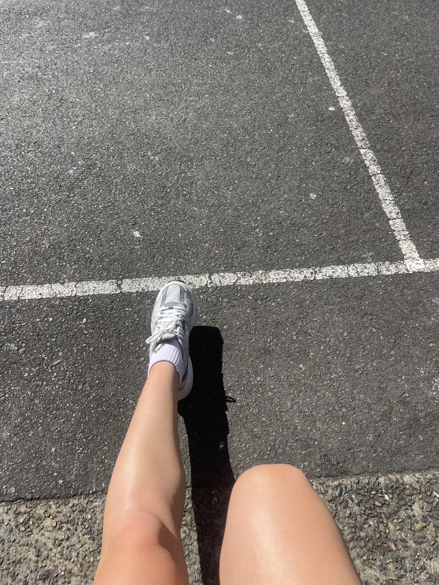 Shorts and three hour sports supervision - teaching in Australia hits differently 🇦🇺