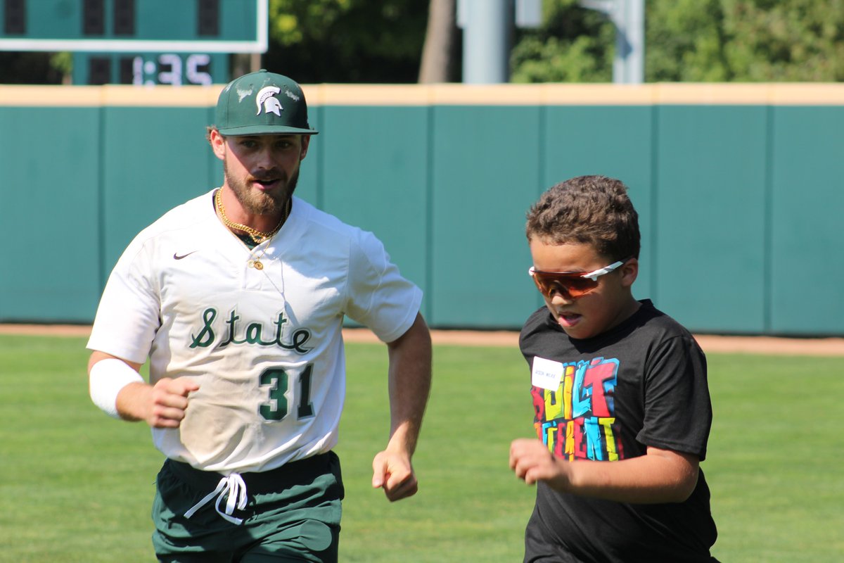 Michigan State Baseball (@msubaseball) on Twitter photo We had a great time teaming up with <a href="/MSU_Softball/">Michigan State Softball</a> to host <a href="/BryceWeiler/">Bryce Weiler</a> and the Beautiful Lives Project Field of Dreams today!!
Tune in to <a href="/WLNS/">WLNS Newsroom</a> at 6 pm for more on today's event!!
#GoGreen | #SpartansWill We had a great time teaming up with <a href="/MSU_Softball/">Michigan State Softball</a> to host <a href="/BryceWeiler/">Bryce Weiler</a> and the Beautiful Lives Project Field of Dreams today!!
Tune in to <a href="/WLNS/">WLNS Newsroom</a> at 6 pm for more on today's event!!
#GoGreen | #SpartansWill