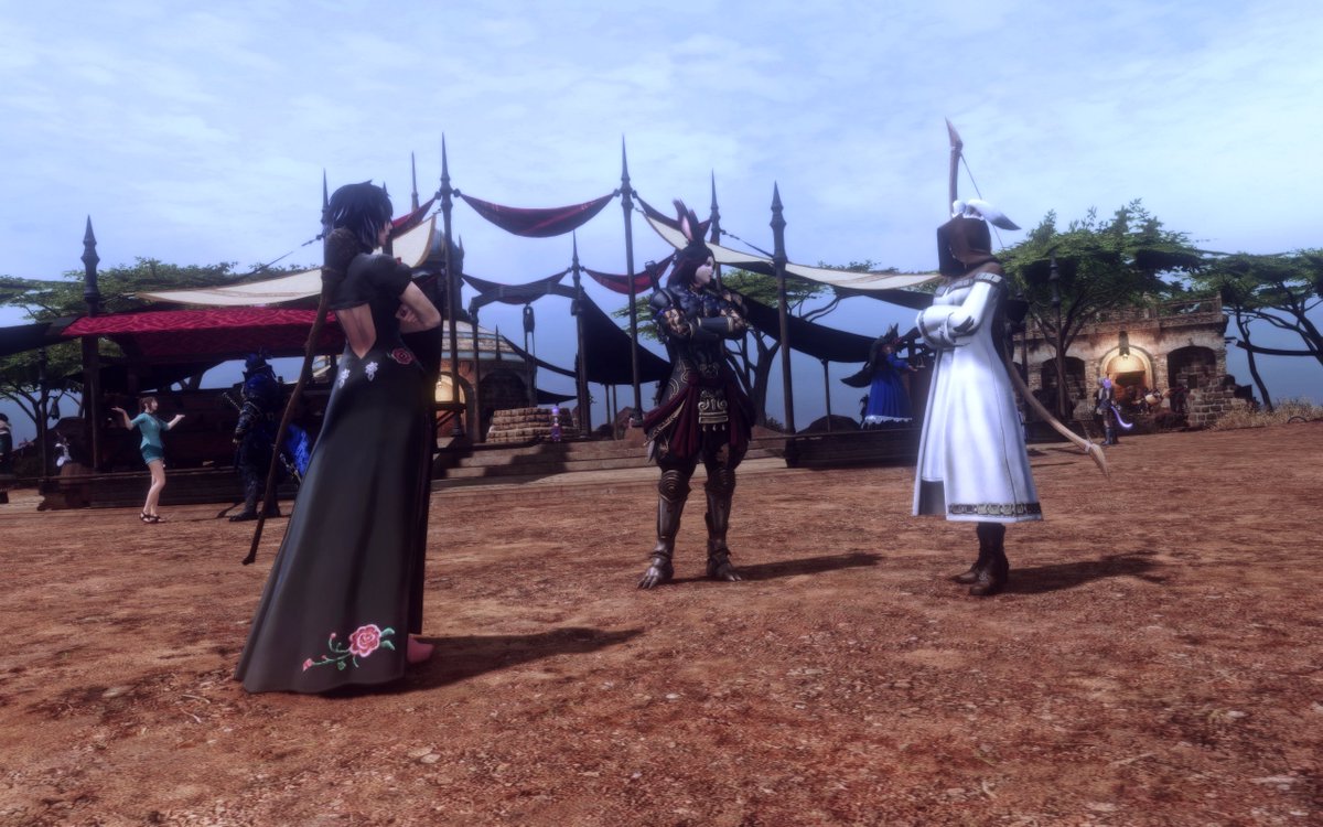 nraidnetwork's tweet photo. The Hunter's Market within the Silver Bazaar! 👛🏹 https://t.co/SQXTjAxNMe