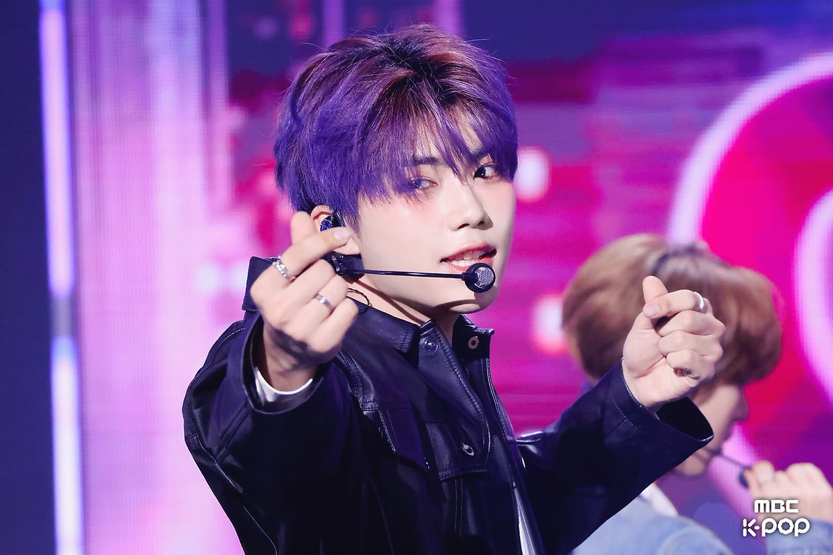 parkgw__'s tweet image. 240831 • 240907 음악중심 현장포토 #박건욱