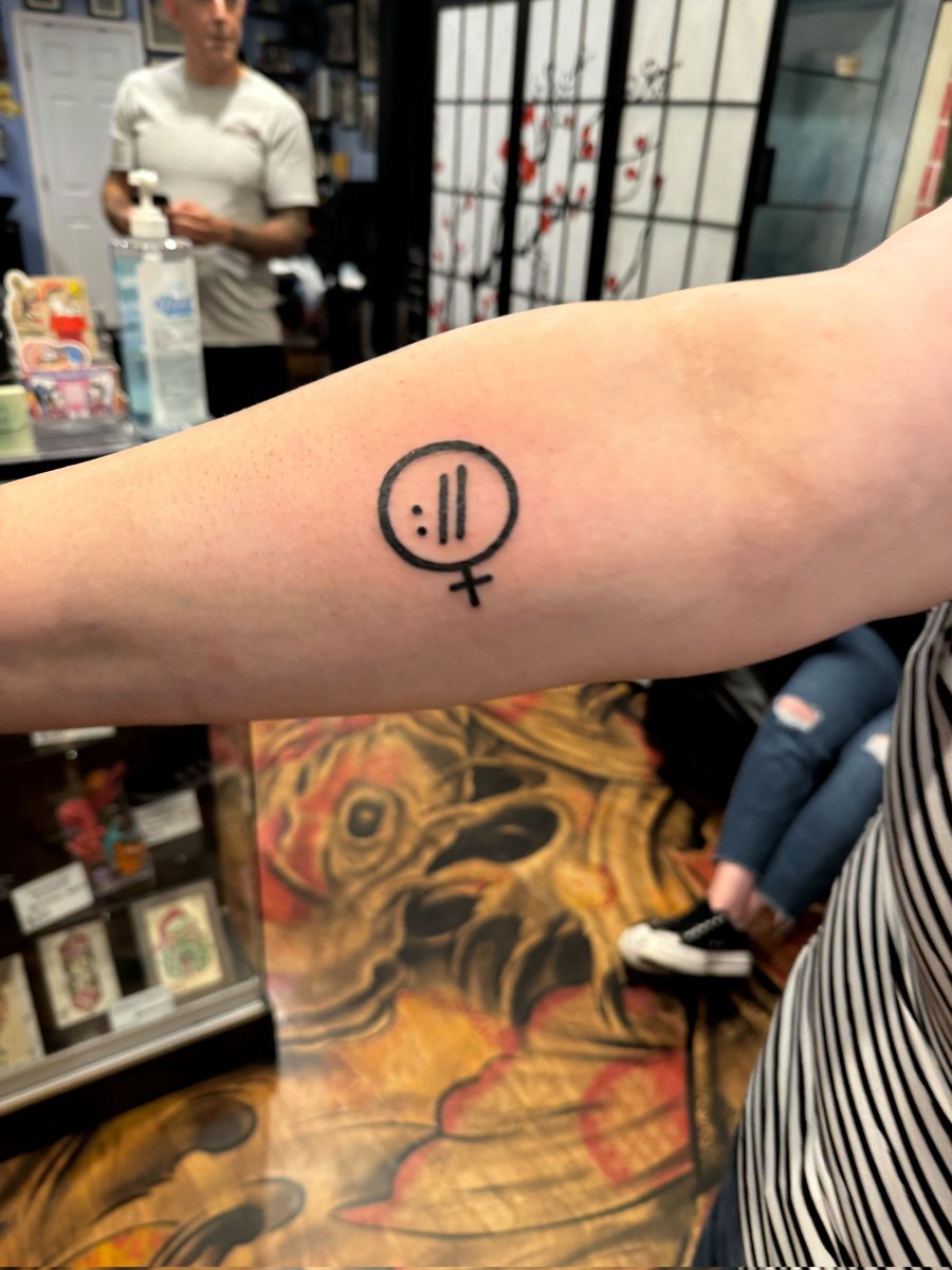 <a href="/torylynne/">Tory (Lynne) Gray</a> <a href="/areej_abuali/">Areej</a> Heeee.