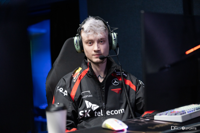 kenzi131's tweet photo. #LoL  #Worlds2024 
LCK Team sub player
@HLEofficial =Rooster
@GenG_KR =coach Mata
@DplusKIAEsports =Moham
@T1LoL =@RekklesLoL https://t.co/HJpGbwYe9b