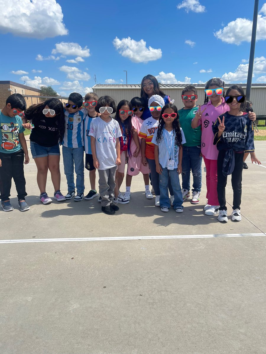 Favorite team shirt day today for digital citizen week 👕🐆