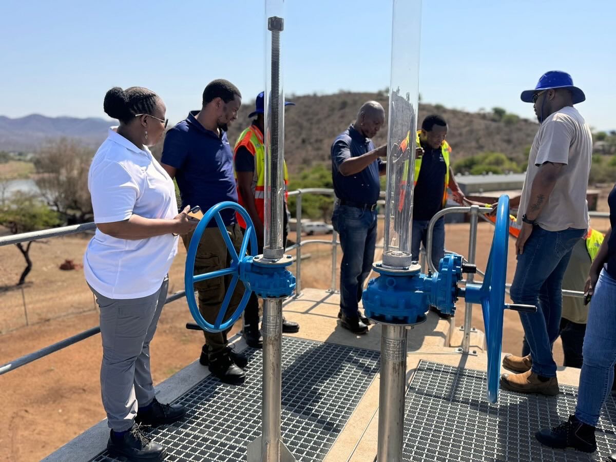 UMngeniUThukela's tweet photo. This week, Mr. Sandile Psychology Mkhize, the Chief Executive of uMngeni-uThukela Water, conducted an inspection of the Madungela & Mkhalazi Pump Stations in Nkandla, located within the @Cetshwayo_dm. https://t.co/7n9MwEBQmV
#InfrastructureUpgrades
#Leadership
#1WaterBoardForKZN https://t.co/pyE1hKC3v1