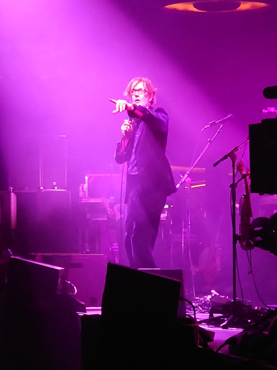 colsey's tweet photo. @therealnickbank @RollingStone Hey you! Wonderful show last night. https://t.co/oHyY0nWnSE