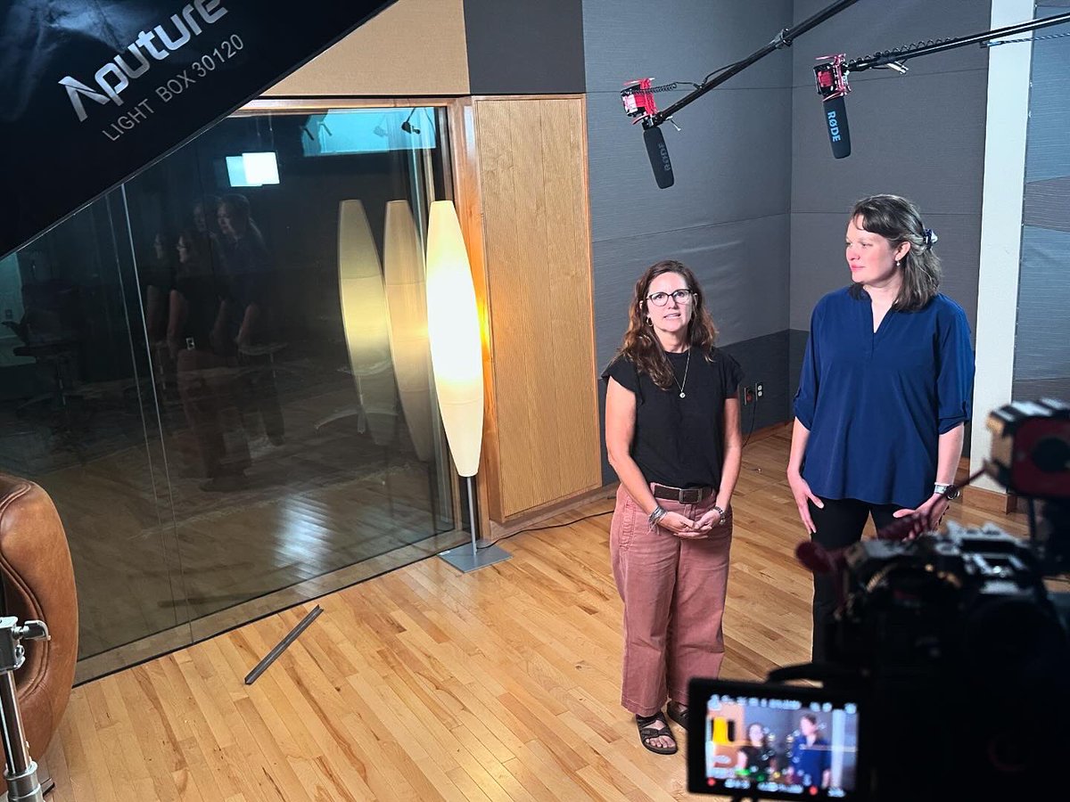 FairfieldVideo's tweet photo. Working another fun project with @eaplouisiana #entrepreneurialacceleratorprogram #fairfieldstudios https://t.co/hIIeMp9Cms