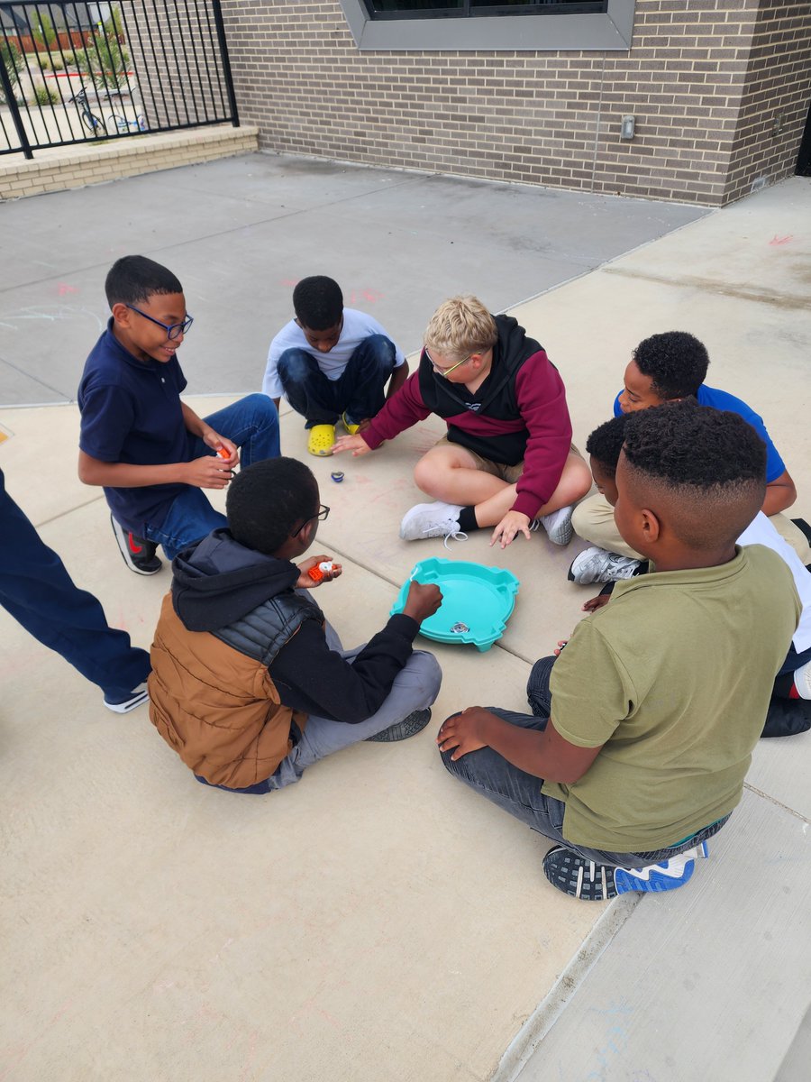 Mrs.Tyndall tweet media