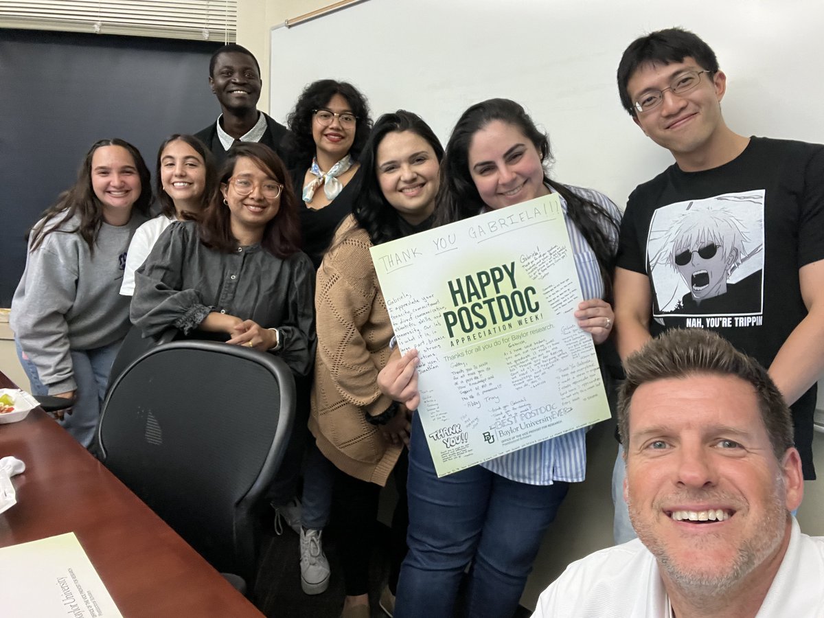 Celebrating our outstanding #postdocs <a href="/Baylor/">Baylor University</a>. Today, we celebrated <a href="/gortiz105/">Gabriela Ortiz-Soto</a>, who continues to do so much for our lab, trainees and institution. #cancerresearch #mentoring #leader #multitasking #ASCBFRED #ASCBMAC <a href="/ASCBiology/">American Society for Cell Biology</a> <a href="/Baylor_AandS/">Baylor University College of Arts & Sciences</a> <a href="/BiologyBaylor/">Baylor Biology</a>