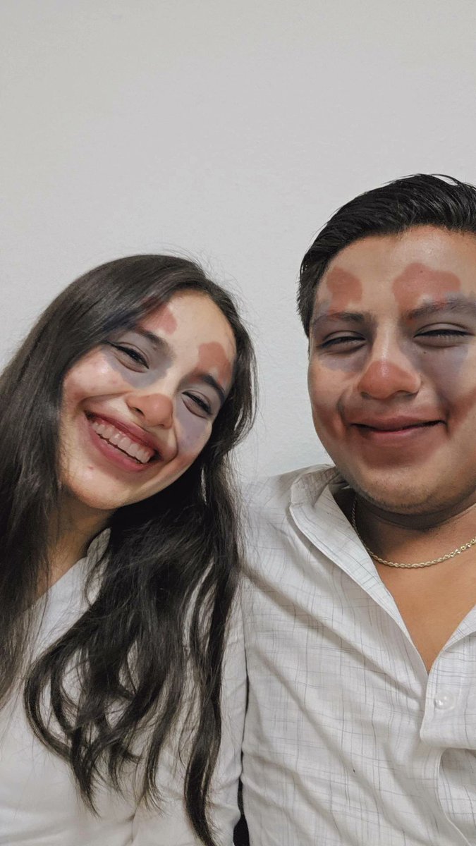 uu_giovanni's tweet photo. Yo con ella/ lo que pasa por mi mente https://t.co/Dmu3JQ0QvN
