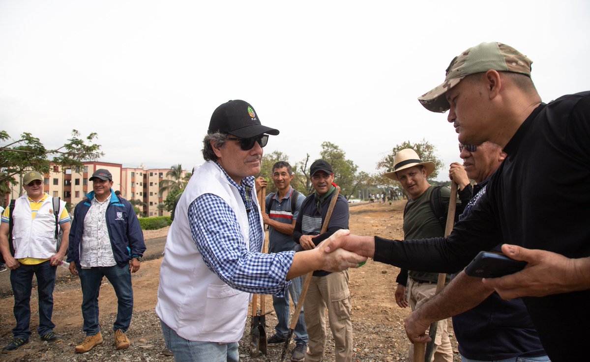 Plan Jarillón de Cali tweet media