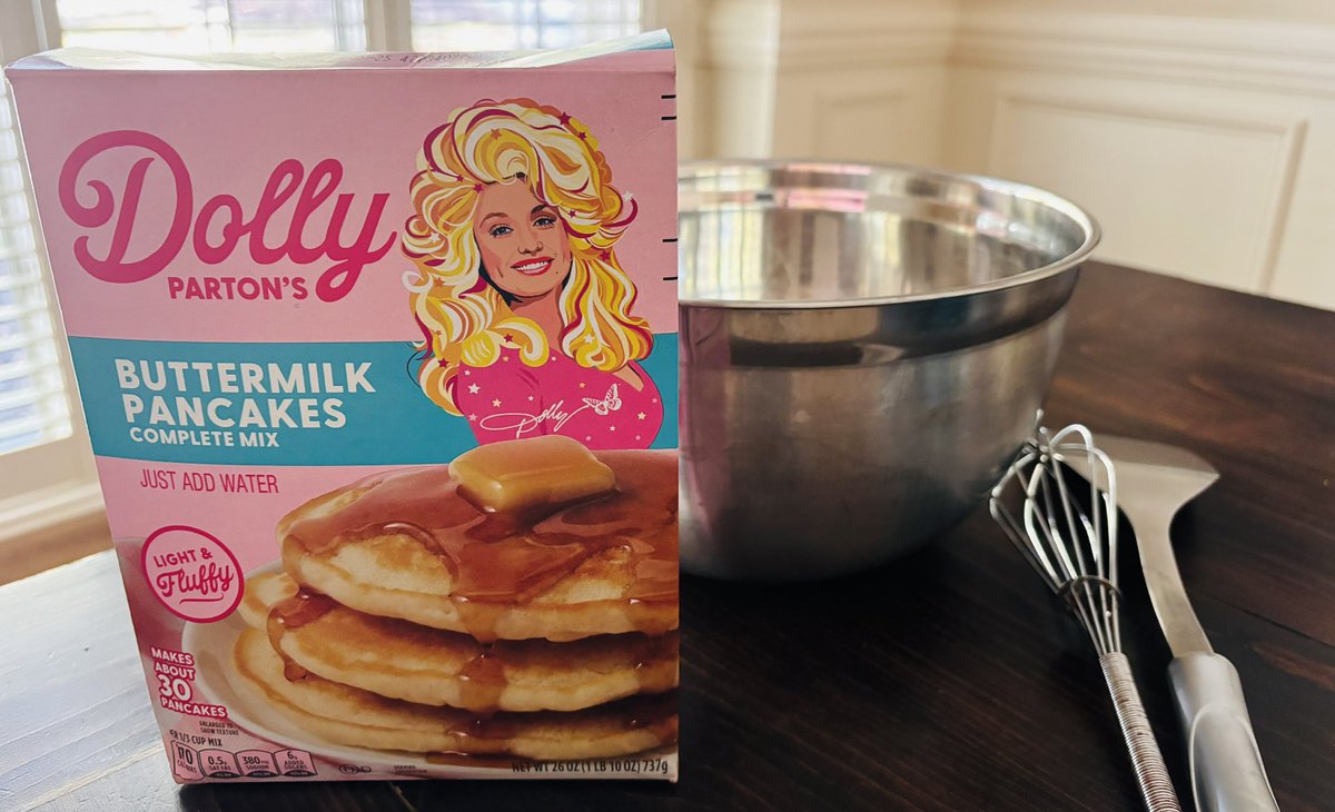 jill_malolepszy's tweet image. Tell me I live in Tennessee without telling me. Also… breakfast for dinner is severely underrated! #brinner #phdlife 🍳🎓