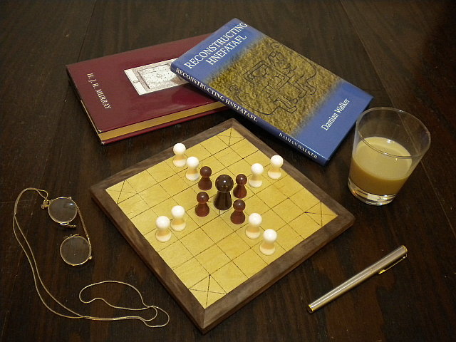 Hnefatafl Board Game tweet media