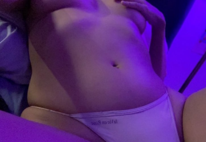 ltscleo's tweet photo. redoing my pinned <3

· hi #nsfwtwt, im cleo :)
· 21
· she/her
· hard/trauma kinks 
· not selling anything atm :)

♡ + rt to be mutuals! https://t.co/1QTmsuGLtd