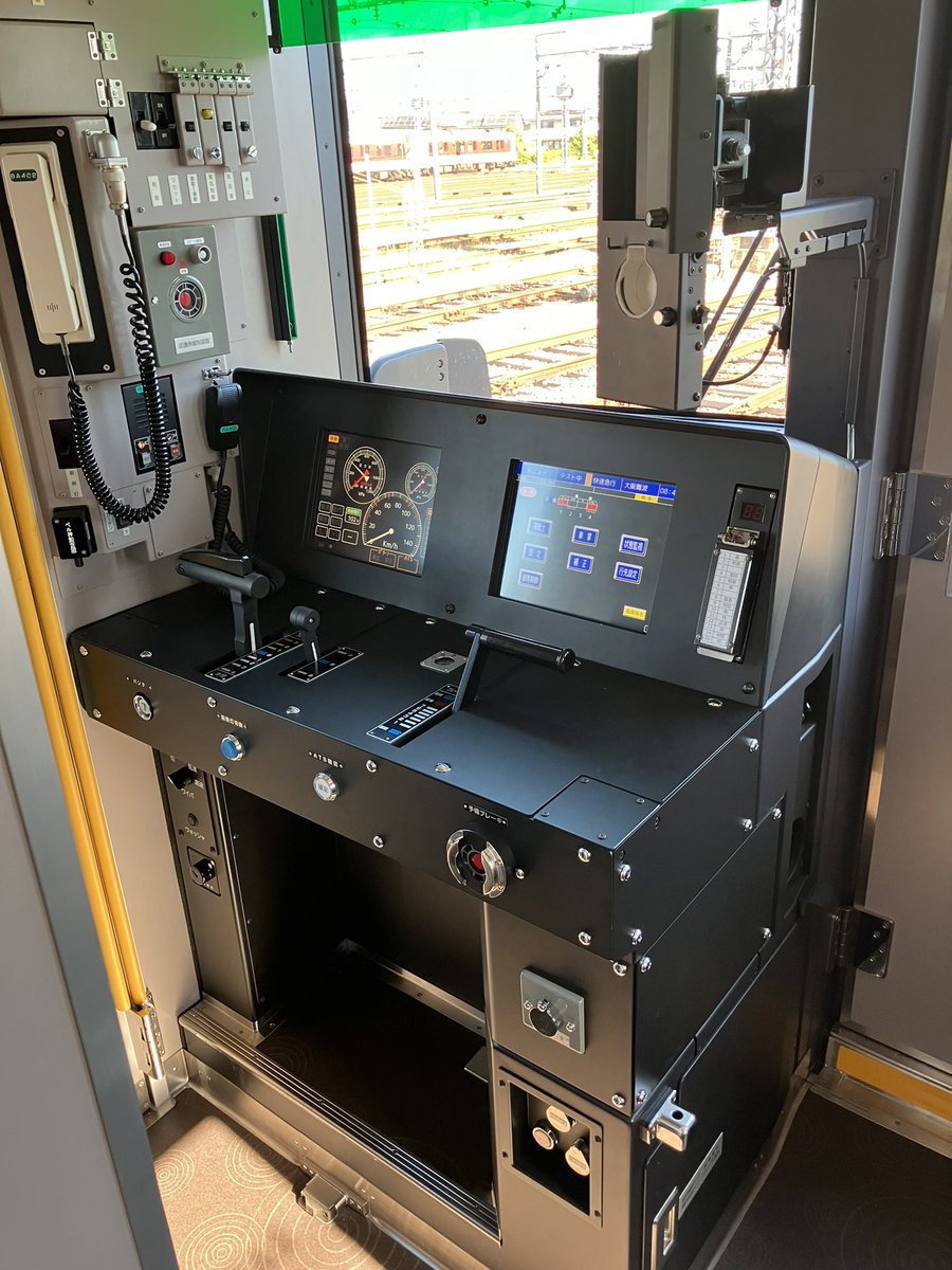 ＊電車　オーダー受付中＊ 新型一般車両8A系の運転台