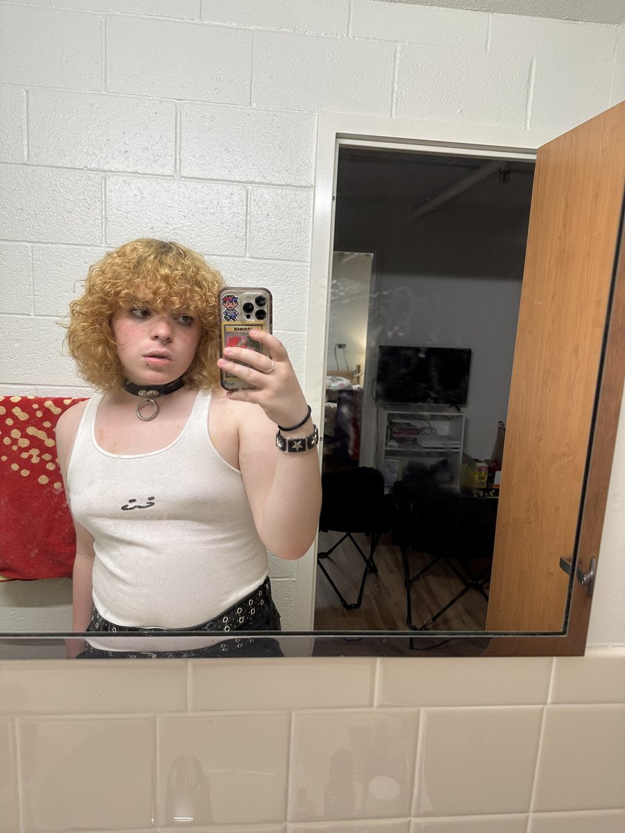 junefact's tweet image. hi :3