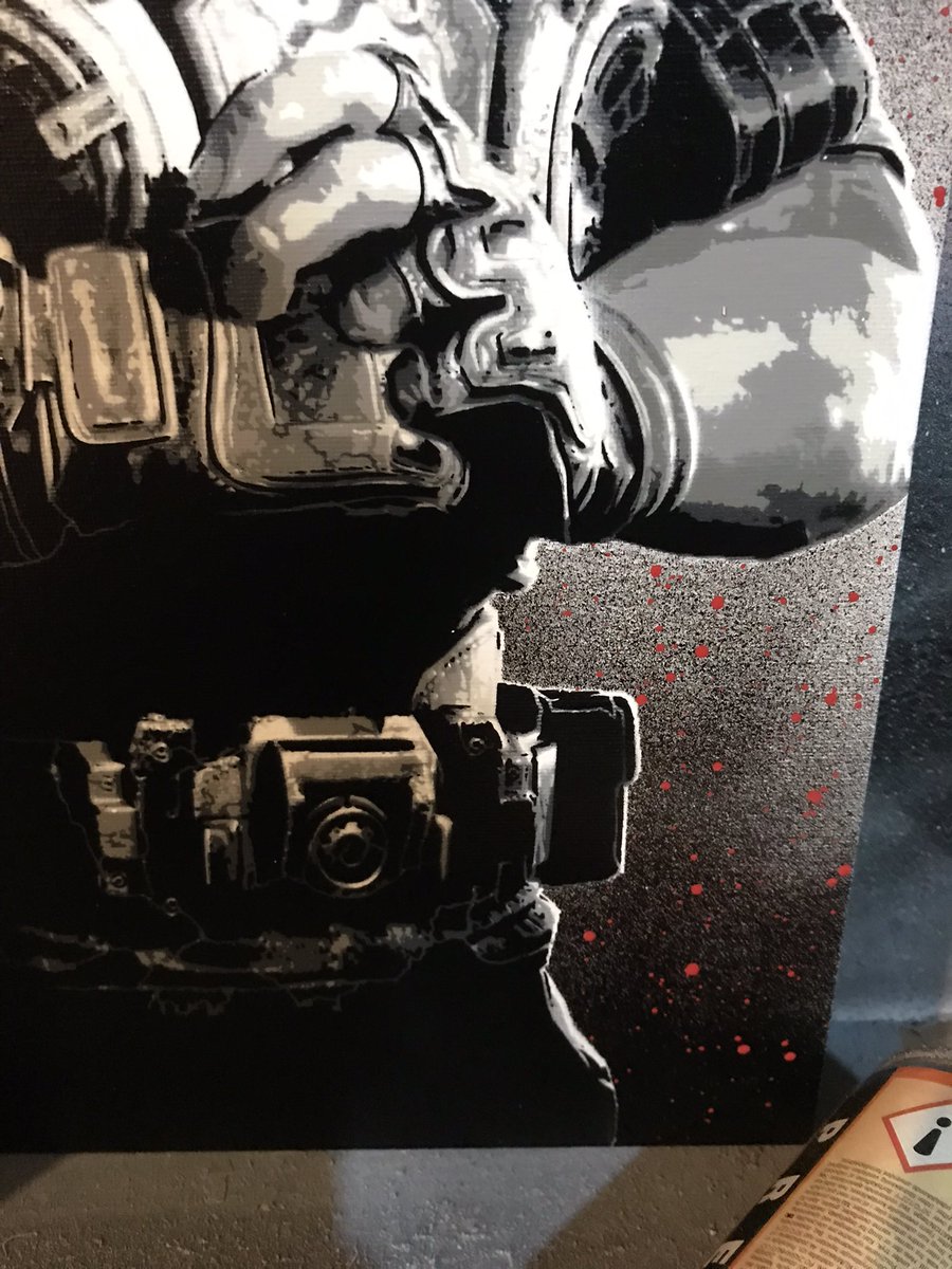 Bfl_Abdn's tweet image. A commission I just finished for a supporter of my twitch. 6 layer stencil, spraypaint on canvas board! #gears5 #gearsofwar #stencilart #marcusfenix