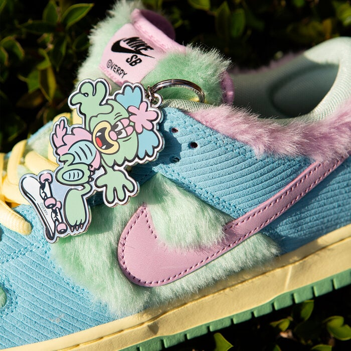 JustFreshKicks tweet media