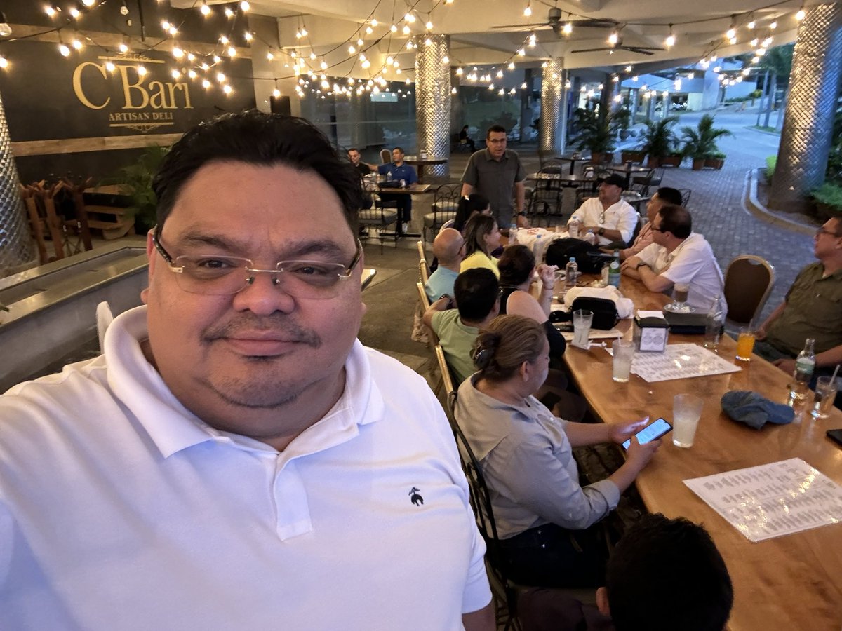 La Nueva Corriente del Partido Libre continúa creciendo con capacidad con ética y sin ofensas en el depto de Cortes en ese sentido se garantiza la segunda victoria con honestidad y altura con <a href="/RixiPresidenta/">Rixi Presidenta</a> y Manuel Zelaya como coordinador nacional de libre
<a href="/CarlosEReina/">Carlos Eduardo Reina</a>