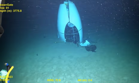 Doctors__TARDIS's tweet photo. I've seen a bunch of people post picture of the tail of #Titana aka Billionaire Crusher 3000, but I haven't seen anyone posting the footage of the pressure hull.
This is the bit that had people in. You can see that most of the carbon fiber was pushed into the rear dome https://t.co/gw8S8Lc3LL