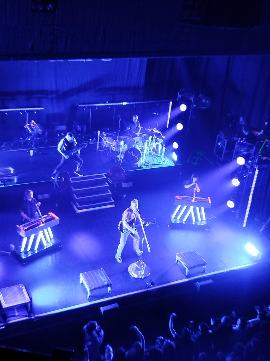 HighLowMilo_'s tweet image. Update: 
Moved into my own house :) 
Graduating in November 
(I also got to see MotherMother live but that was a while ago this year)
#MotherMother