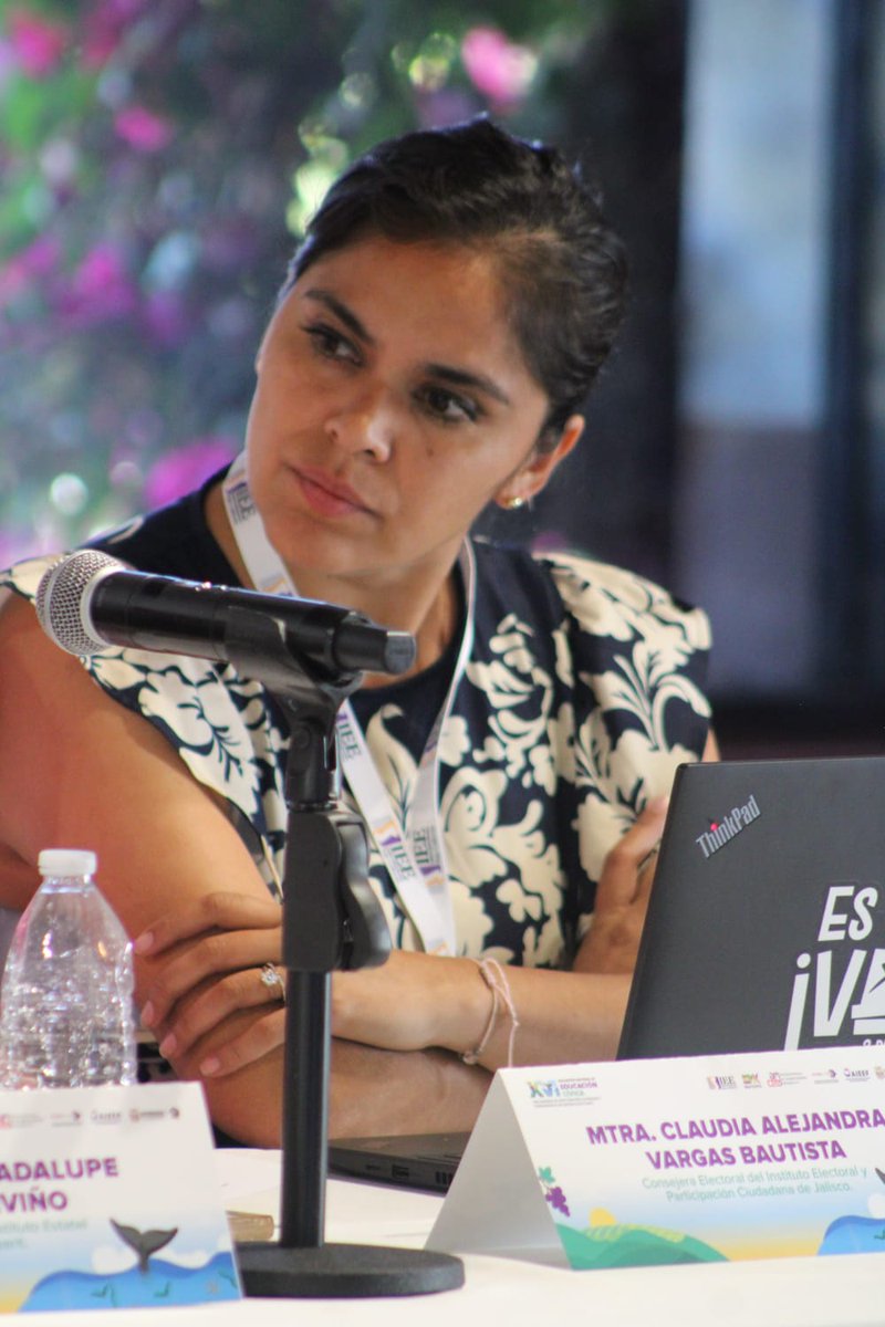 IEPC Jalisco (@iepcjalisco) on Twitter photo 💬 La Consejera Electoral <a href="/ClaudiaAVargasB/">Claudia Alejandra Vargas B.</a> participa en el XVI Encuentro Nacional de Educación Cívica, como ponente en la mesa "El monitoreo de medgios en los procesos electorales locales para garantizar la cobertura paritaria entre las candidaturas de mujeres y hombres". 💬 La Consejera Electoral <a href="/ClaudiaAVargasB/">Claudia Alejandra Vargas B.</a> participa en el XVI Encuentro Nacional de Educación Cívica, como ponente en la mesa "El monitoreo de medgios en los procesos electorales locales para garantizar la cobertura paritaria entre las candidaturas de mujeres y hombres".