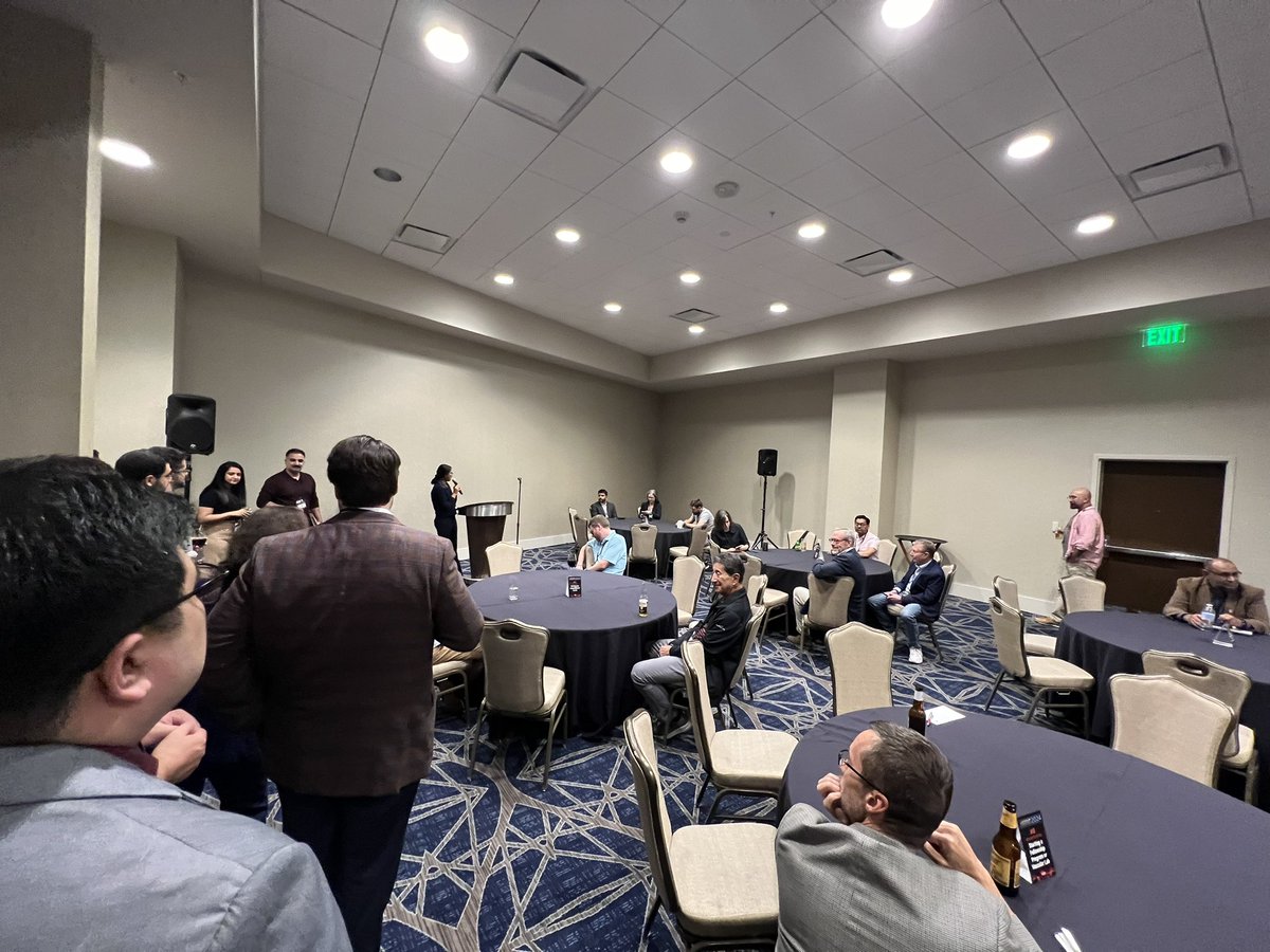 nigelsantosmd's tweet photo. Speed mentoring session at #VSS2024 #SVM @SVM_tweets https://t.co/YubFn4HhPu