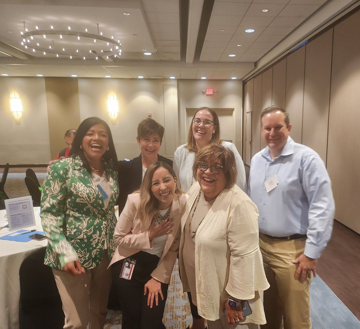 MrsJimenez03's tweet image. Day 2 of the @IL_Resource_Ctr Bilingual Conference was full of great, informative sessions. Reuniting with former colleagues and meeting new people fills my bucket! I am glad I get learn from phenomenal advocates of Multilingual Learners.
@b_magana3 @sandycristobal7