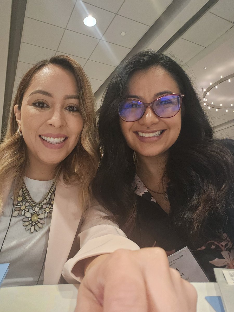 MrsJimenez03's tweet image. Day 2 of the @IL_Resource_Ctr Bilingual Conference was full of great, informative sessions. Reuniting with former colleagues and meeting new people fills my bucket! I am glad I get learn from phenomenal advocates of Multilingual Learners.
@b_magana3 @sandycristobal7
