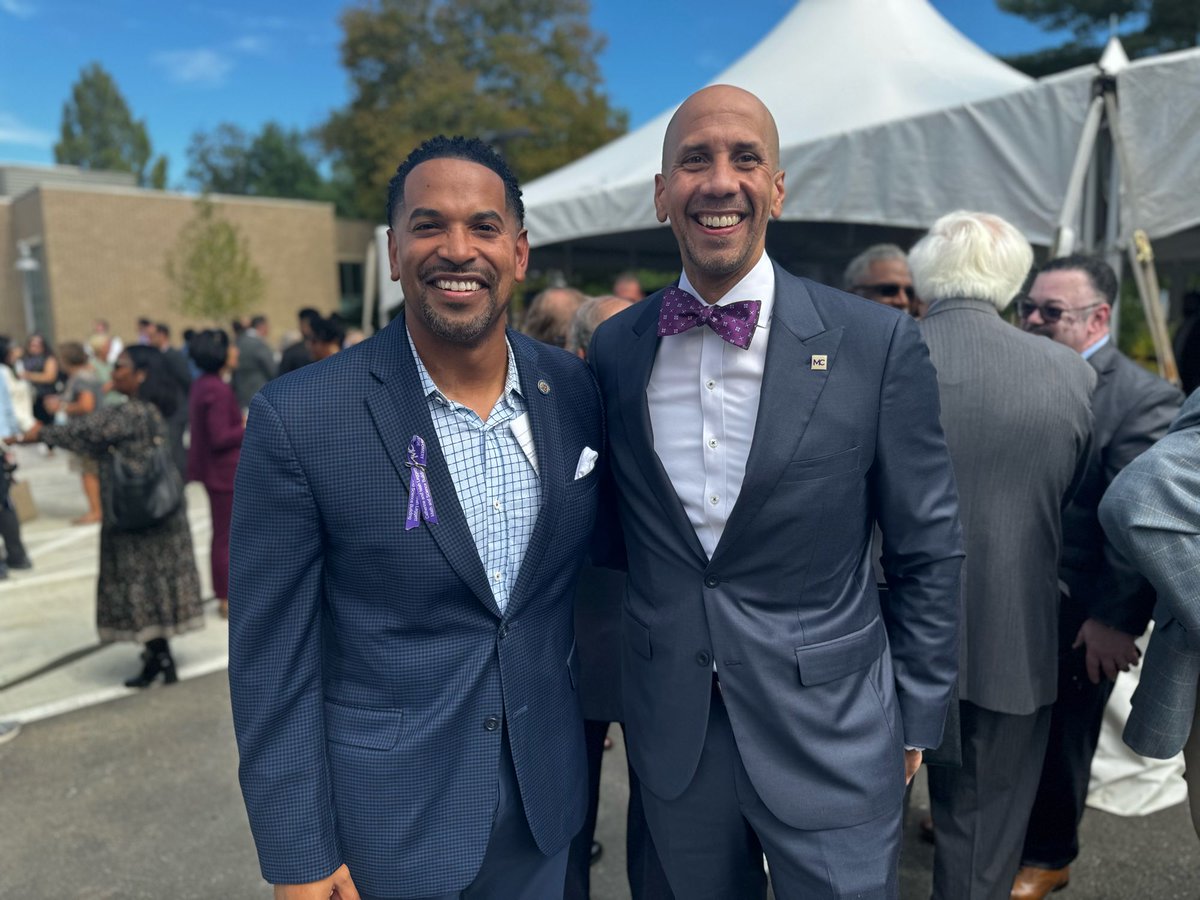 CMJawando's tweet photo. I was humbled today to help @MontgomeryColl cut the ribbon for the new Catherine & Isiah Leggett Math & Science Building. MC continues to set the bar high for providing world-class education, and our students deserve facilities that reflect that standard. 

This building will serve generations of learners, carrying forward the legacy of two remarkable servant leaders. My deepest gratitude goes out to the decision-makers, staff, and community members who helped make this vision a reality.
