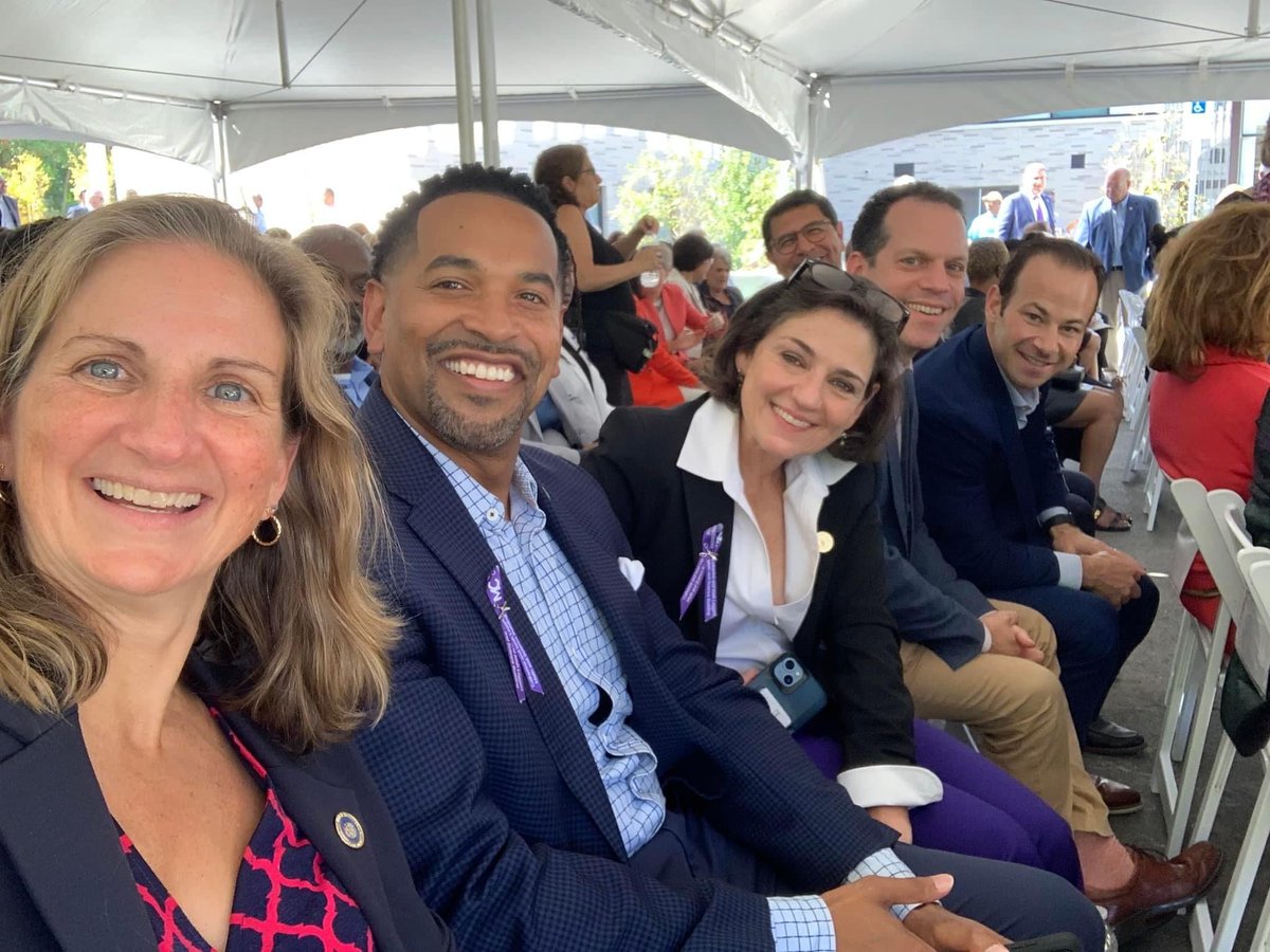 CMJawando's tweet photo. I was humbled today to help @MontgomeryColl cut the ribbon for the new Catherine & Isiah Leggett Math & Science Building. MC continues to set the bar high for providing world-class education, and our students deserve facilities that reflect that standard. 

This building will serve generations of learners, carrying forward the legacy of two remarkable servant leaders. My deepest gratitude goes out to the decision-makers, staff, and community members who helped make this vision a reality.