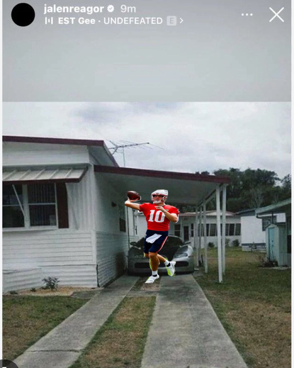 GraigMurphy's tweet photo. Jalen Reagor still posting pics on instagram.. #NEPats https://t.co/ryTCNwsfud