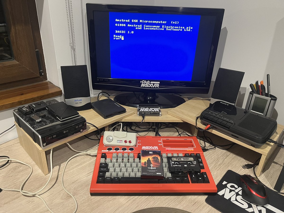 vrmotor6's tweet image. Edición Física The Key para Amstrad ,de #PAKETESOFT (@jsureda y @santiontanonMSX ) probado en @msxvr_computer , llena de detalles como carátula reversible imitando cinta casera de época , a la que no perdería detalle , puede tener PISTAS sobre algún SECRETO oculto en la cinta 😁