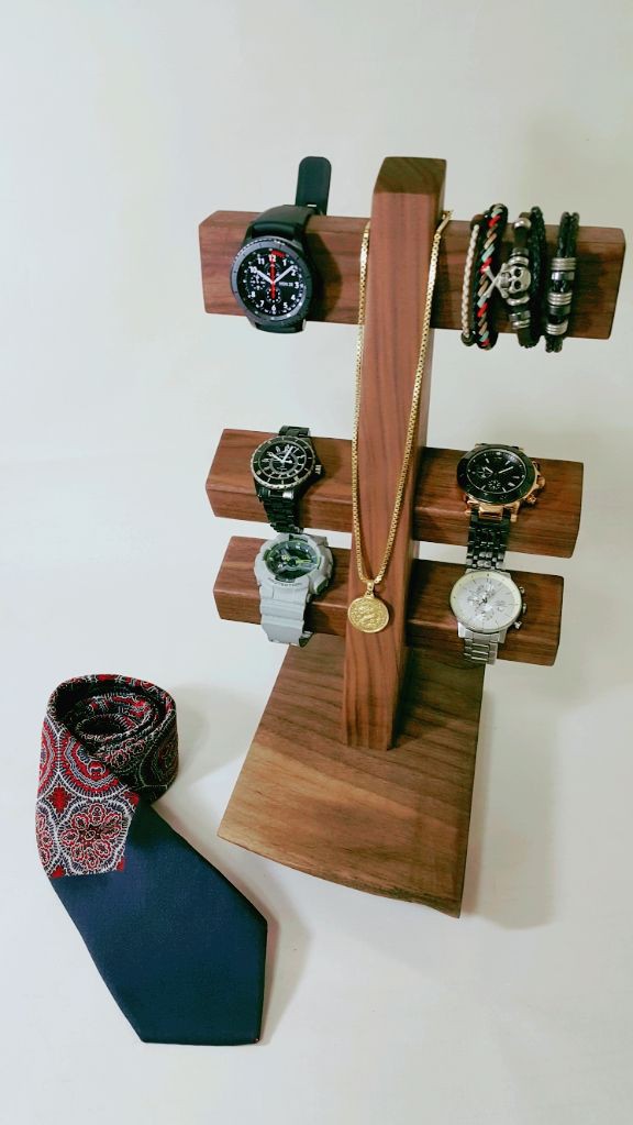 Numberdaarcraft's tweet photo. Watch Holder https://t.co/Honekl7cEg