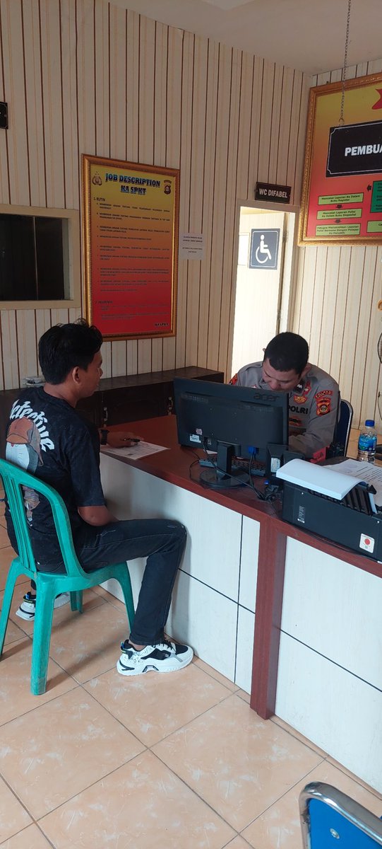 OiSpkt's tweet photo. Pengisian link Responden IKM oleh masyarakat secara mandiri di satpas SPKT Terpadu

#polisiindonesia 
#polisipresisi 
#poldasumsel 
#polresoganilir 
#beyondtrustpresisi2024 https://t.co/Wk60ToCJcI