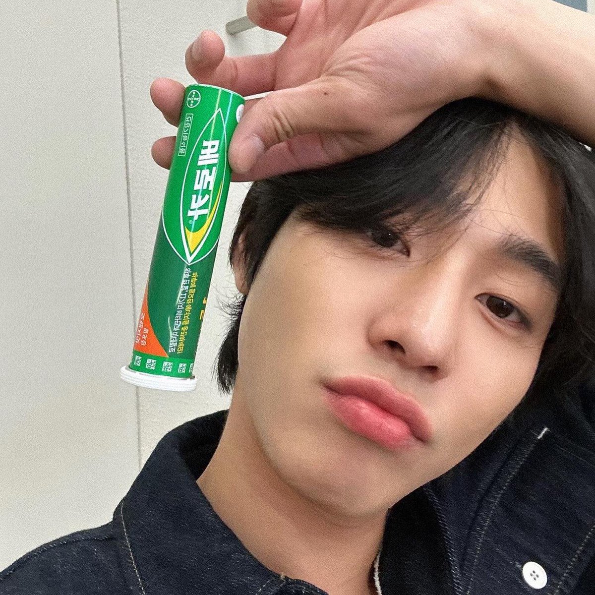 Paularis950417's tweet photo. 230920 imhyoseop 안효섭 인스타
#berocca 💛
#안효섭 #너의시간속으로 #구연준 #남시헌 #ATimeCalledYou #AhnHyoSeop #アンヒョソプ https://t.co/4uzLwK6EYA