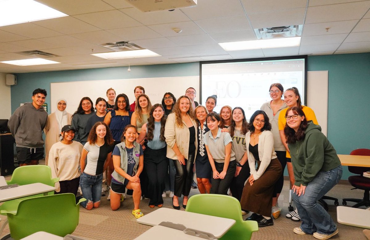 caitlinsandraa's tweet photo. Iโd like to give thanks to Abigail Allen & Erika Ortner for speaking in our PR class today. They shared so much wisdom as communication professionals! #Mimspr #commgrads https://t.co/uEWLzJmwz8
