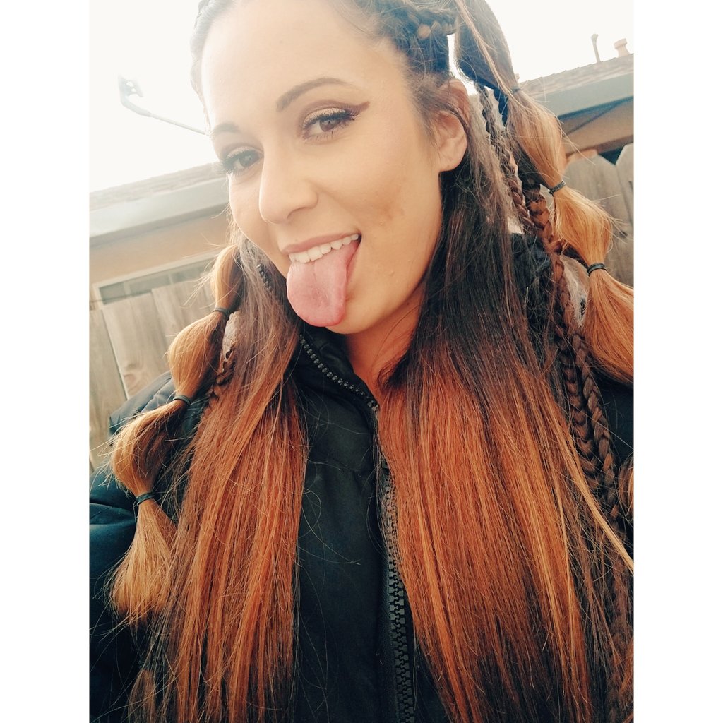 Alexisdomme's tweet photo. "Im too spicy for you; you couldn't handle me" 👊🏼😂👊🏼 I expect nothing less then a $100 sent tonight $Bayareahottie
Paypigs findom femdom https://t.co/EeuXjFDTFI