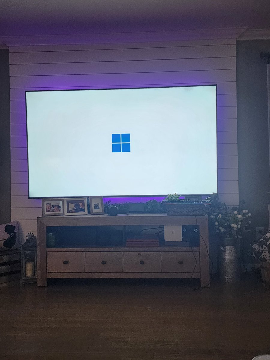 Cary Golomb tweet media