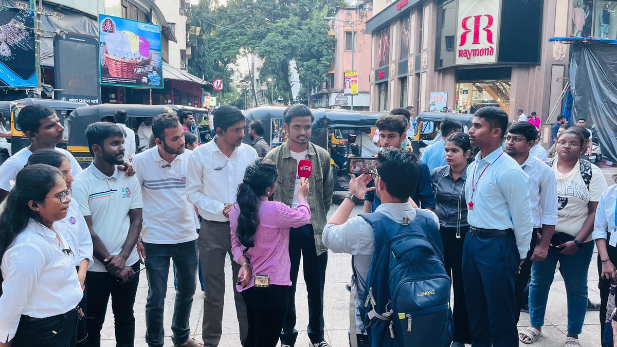 DekodeYourself's tweet photo. More than 80 volunteers from Team Spreading Happiness,  @DekodeYourself , NSS Sheth NKTT College &amp; NSS Sahyog College successfully completed the Police Mitra initiative on the 8, 11 &amp; 17 of September. https://t.co/zRVio9g8Lk