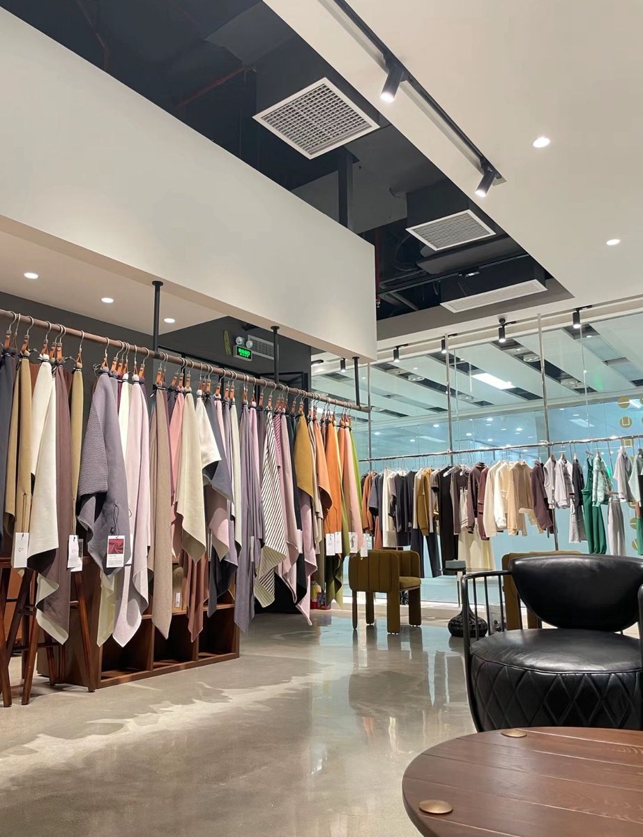 TailoriaD's tweet photo. Tailoria has been crafting high-end women's fashion since 2005, using organic cotton and recycled polyester. 🌱✨

Visit us at https://t.co/h4MXkjJDov for more info.
#EcoFashion #SustainableStyle #TailoriaFashion 🌱🌍👗 https://t.co/7YCbeuzIL7
