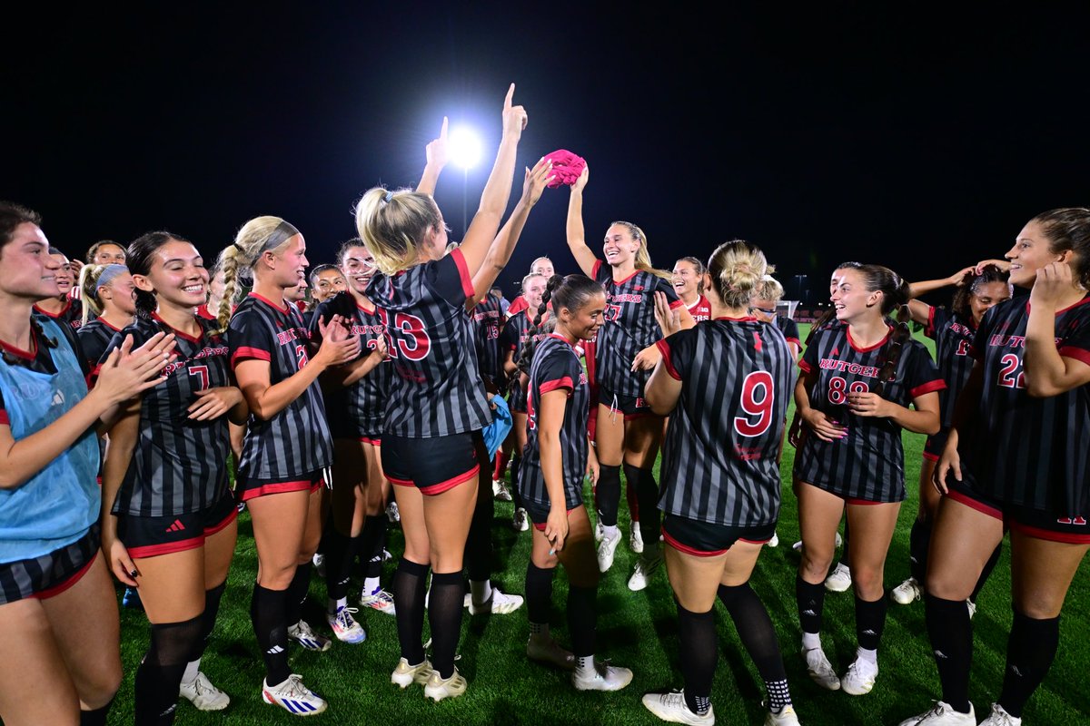 RUAthletics's tweet photo. It’s been 25 days since @RUWSoccer allowed a goal. 🤯 https://t.co/cGGlJmjGPI