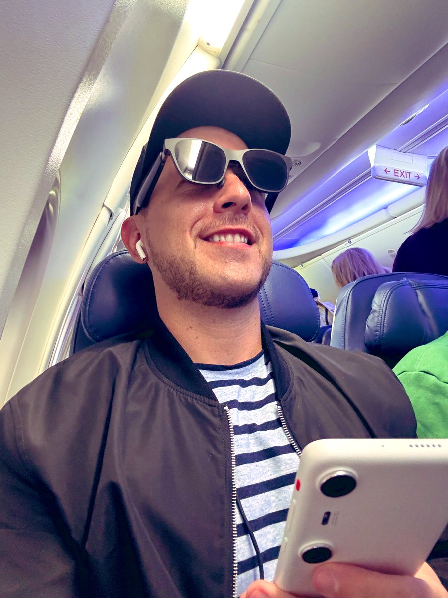 Dilmer 👓 tweet media