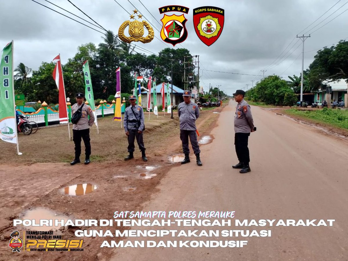 SAMAPTARESMRKE's tweet photo. Patroli jalan kaki dalam menjaga situasi kamtibmas #polresmerauke https://t.co/BMNjCV0AX6