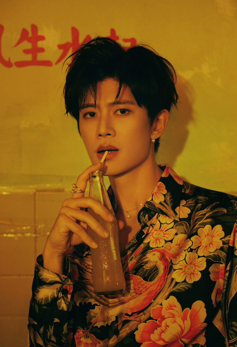 #RenJialun for #LoveofNirvana promos

More - m.weibo.cn/status/5080461…