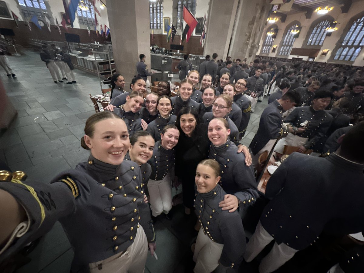 Alma K. Lee tweet media