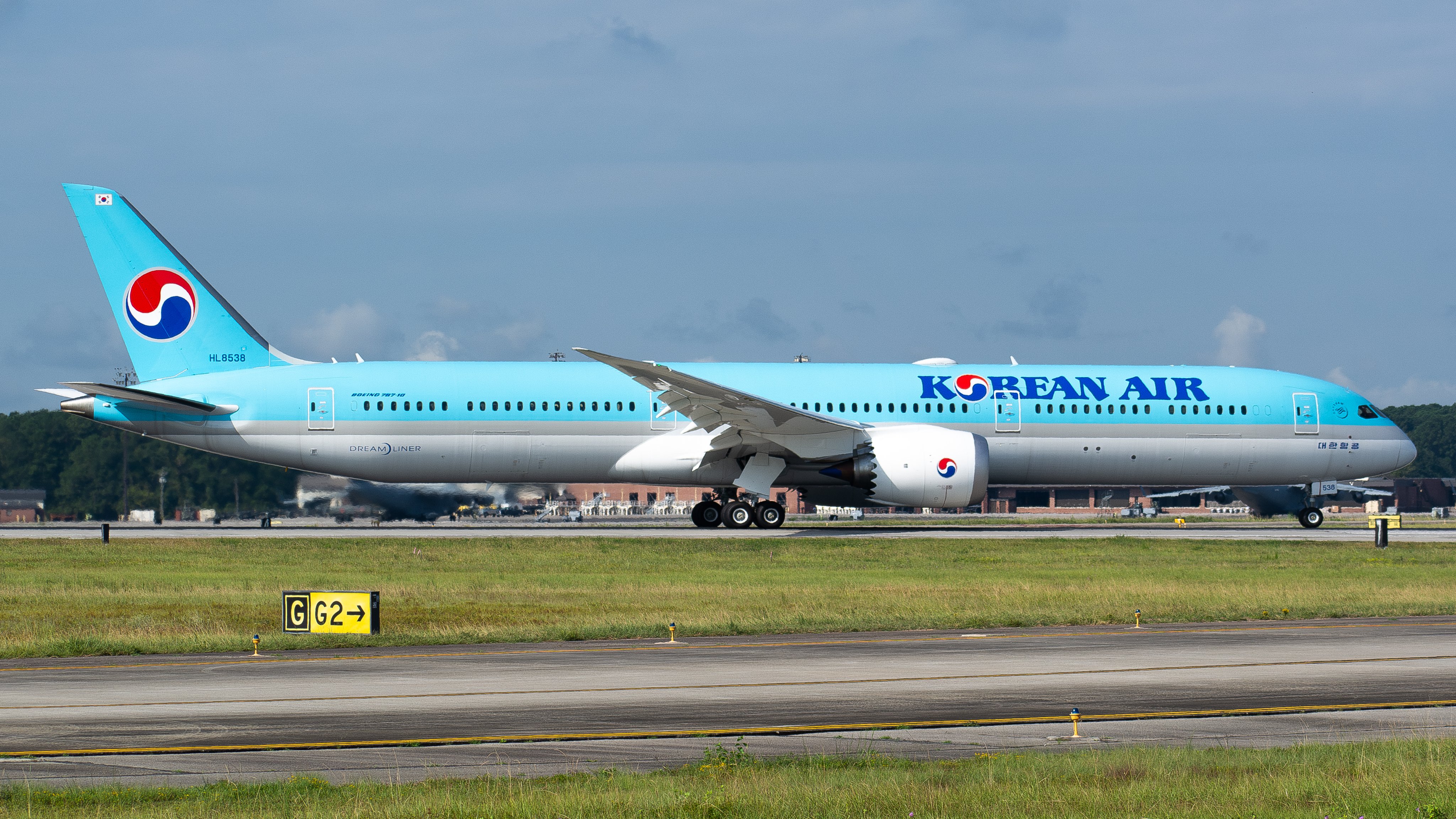 Photo by BoeingSCSpotter