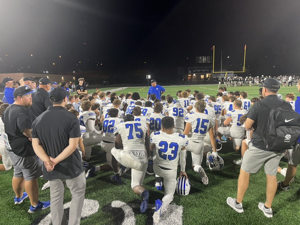 FINAL: No. 9 <a href="/CPFootball17/">Creighton Prep FB</a> 15, Millard West 10.

The Juniors Jays improve to 3-1 while the Wildcats fall to 0-4.

#nebpreps