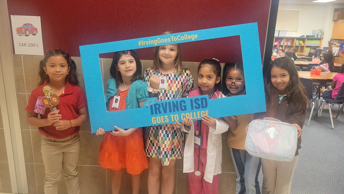 Our future doctors, teachers, artists, astronauts, vets, firefighters, police officers, chefs, athletes...  #IrvingGoestoCollege#Irvingisd