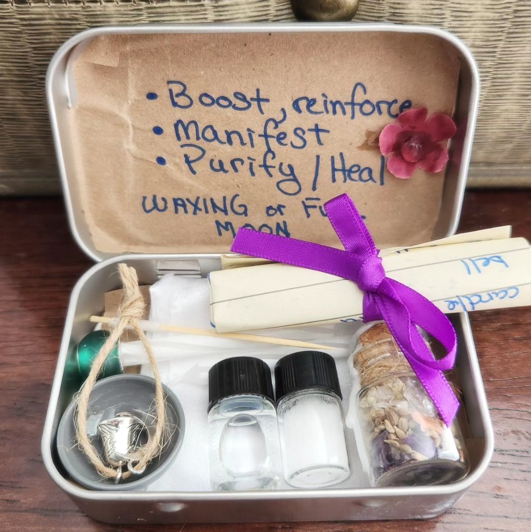 nihilight's tweet photo. vending at my first fair saturday &amp; it's a big one -- pagan pride/mabon festival! that's 11 hrs in 86°F, 63% humidity! 😅😅😅 https://t.co/gXgZif8ACb